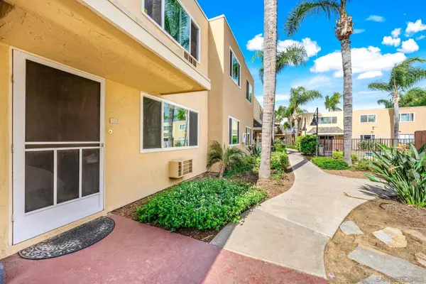 471 Ballantyne St #56, El Cajon, CA 92020