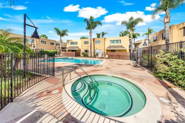 471 Ballantyne St #56, El Cajon, CA 92020