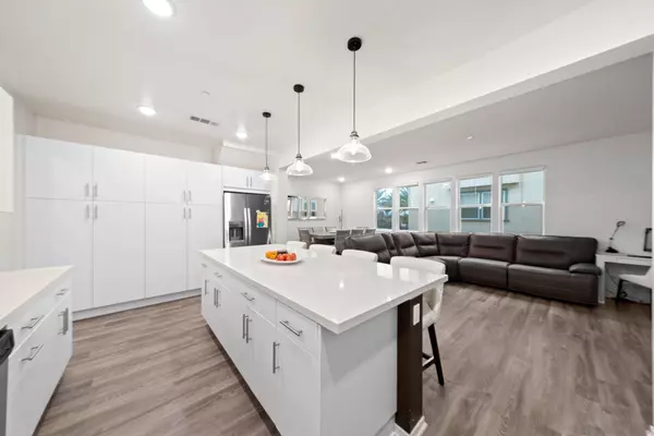 5360 Calle Rockfish #32, San Diego, CA 92154