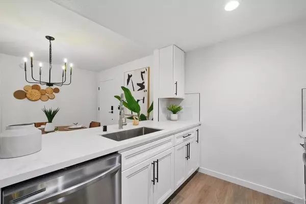 7855 Golfcrest Dr #13, San Diego, CA 92119