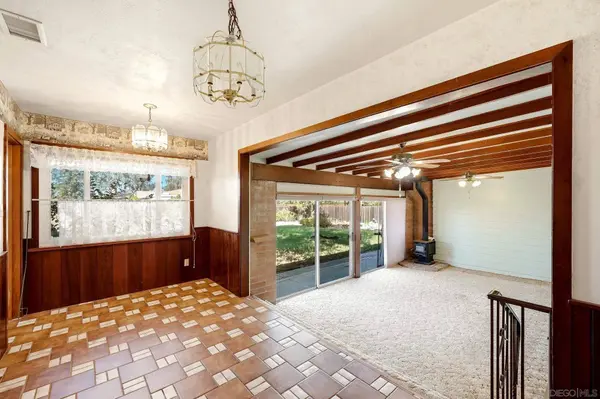 1261 Barnett, Ramona, CA 92065