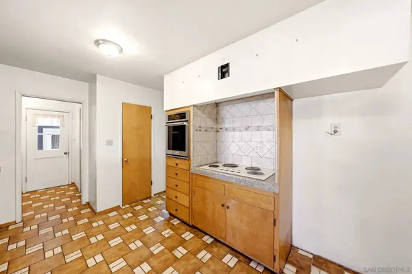 1261 Barnett, Ramona, CA 92065