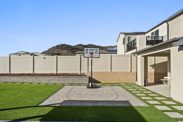712 Meadowood, Fallbrook, CA 92028
