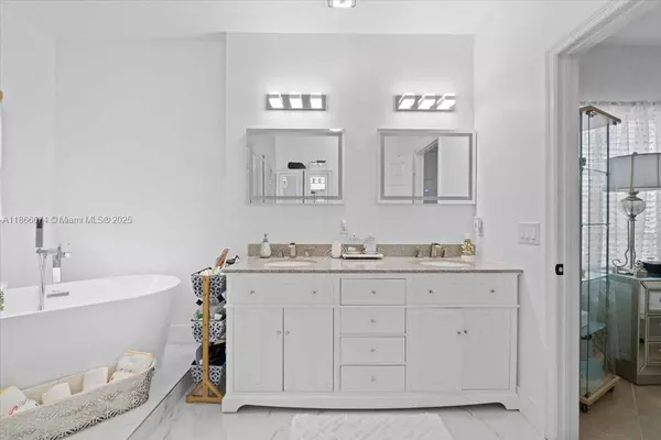 24306 SW 113th Psge, Homestead, FL 33032