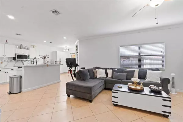 24306 SW 113th Psge, Homestead, FL 33032