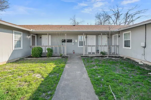 410 Thorndale #A, Taylor, TX 76574
