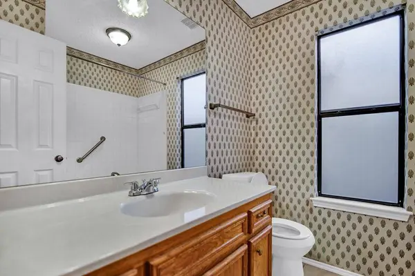 1101 Cresswell DR, Pflugerville, TX 78660