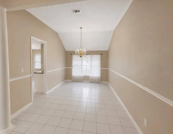 16405 Lone Wolf DR, Leander, TX 78641