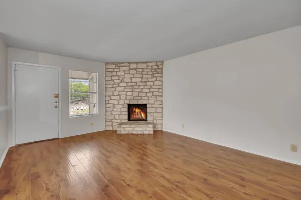 500 Algerita DR #C, Georgetown, TX 78628