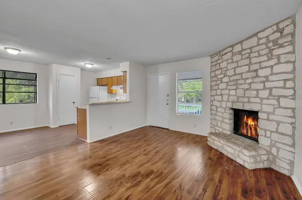 500 Algerita DR #C, Georgetown, TX 78628