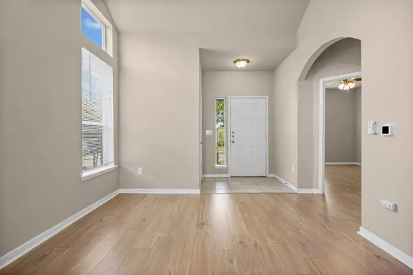 1700 Arborside DR, Austin, TX 78754