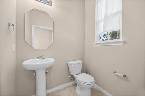 1700 Arborside DR, Austin, TX 78754