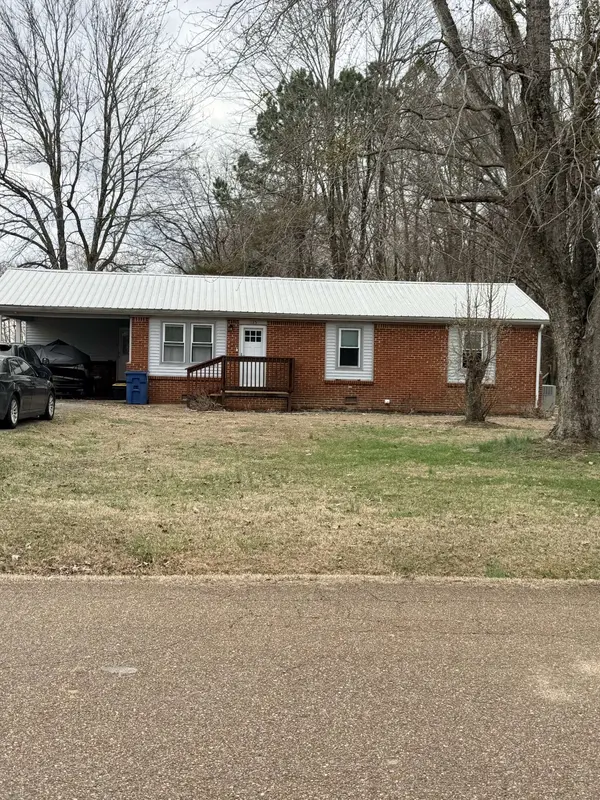 225 Smith St, Puryear, TN 38251
