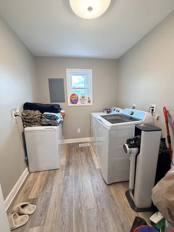 225 Smith St, Puryear, TN 38251