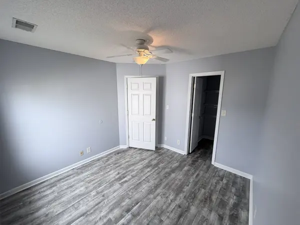 1022 Harding Dr, Clarksville, TN 37042
