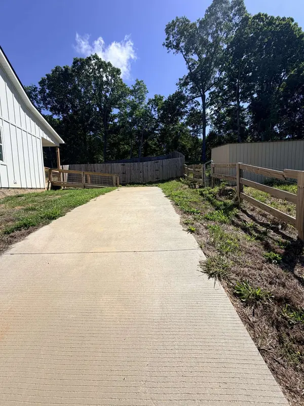 117 Rooster St, Indian Mound, TN 37079
