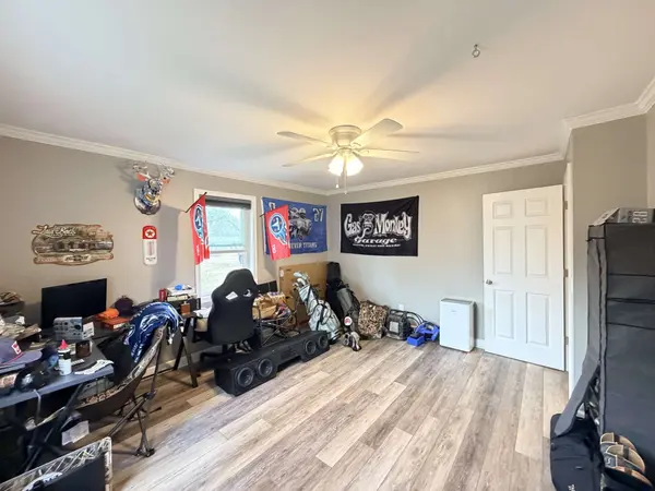 225 Smith St, Puryear, TN 38251