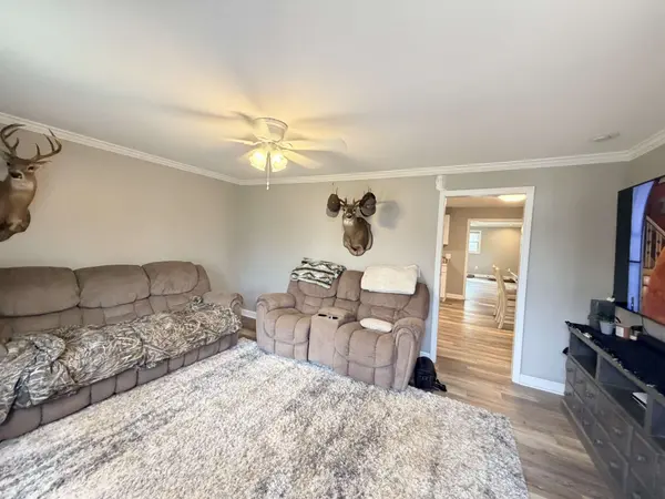 225 Smith St, Puryear, TN 38251