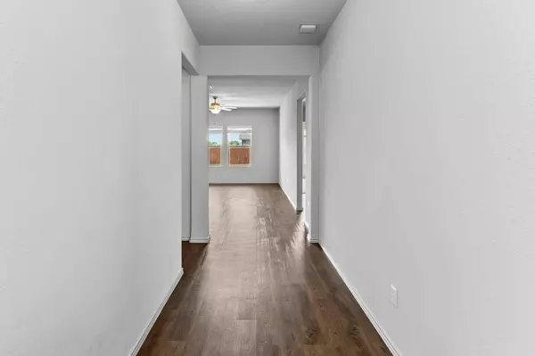 203 Helen RD, Hutto, TX 78634