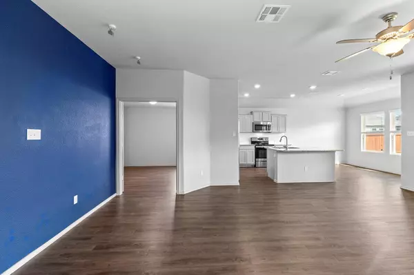 203 Helen RD, Hutto, TX 78634