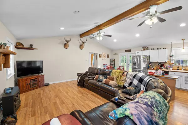 4771 County Road 473, Elgin, TX 76578