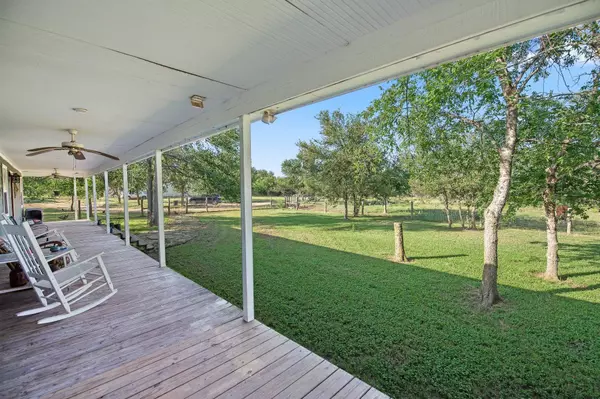 4771 County Road 473, Elgin, TX 76578