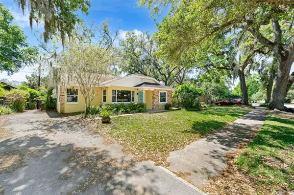 926 MAYFAIR CIR, Orlando, FL 32803