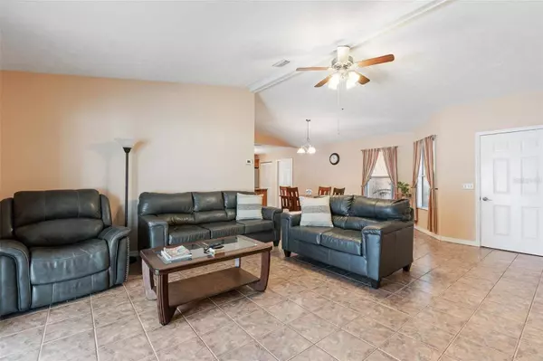 2213 NEEDLE PALM DR, Edgewater, FL 32141