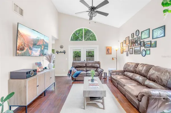 10561 SATINWOOD CIR, Orlando, FL 32825