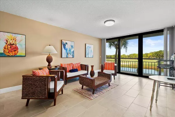 2421 Village BLVD 206, West Palm Beach, FL 33409