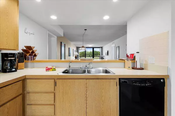 2421 Village BLVD 206, West Palm Beach, FL 33409