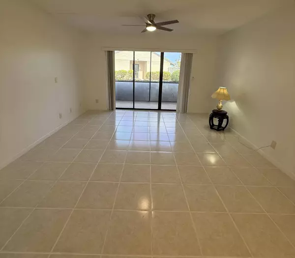 708 Sunny Pine WAY B1, Greenacres, FL 33463