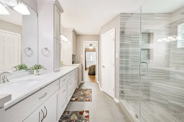 10610 Laneview DR, Houston, TX 77070