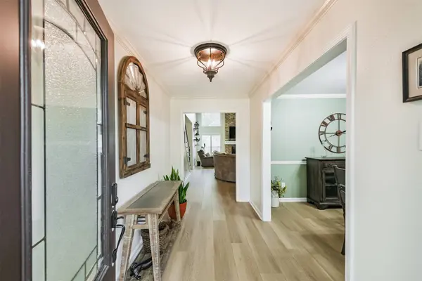 10610 Laneview DR, Houston, TX 77070