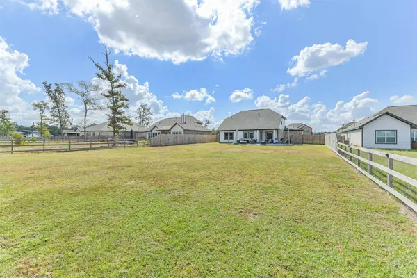 6138 Hazel Lake Dr, Conroe, TX 77303