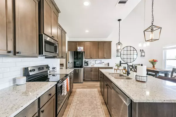 6138 Hazel Lake Dr, Conroe, TX 77303