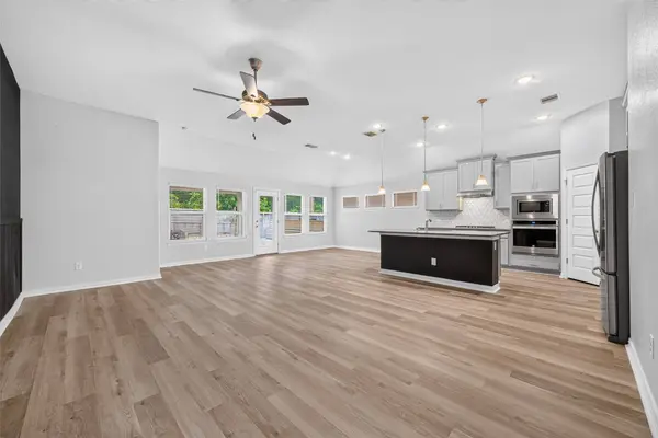 2805 Bretton Woods Dr, Conroe, TX 77301