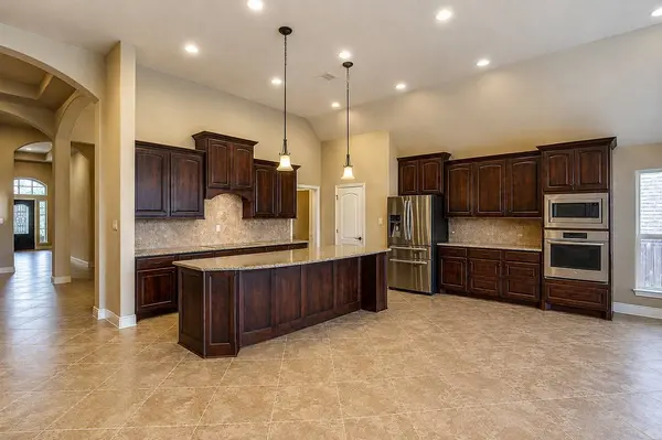 173 Pinnacle Ridge Dr, Montgomery, TX 77316