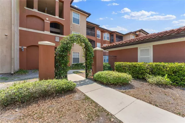 5560 METROWEST BLVD #303, Orlando, FL 32811