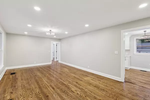 623 Marswen Dr, Nashville, TN 37216