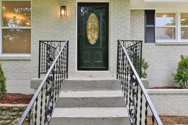 623 Marswen Dr, Nashville, TN 37216