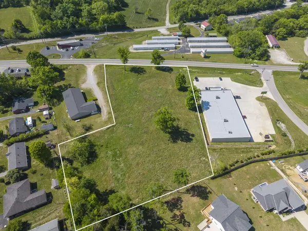 621 McMurry Blvd #E, Hartsville, TN 37074