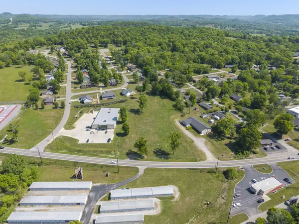 621 McMurry Blvd #E, Hartsville, TN 37074