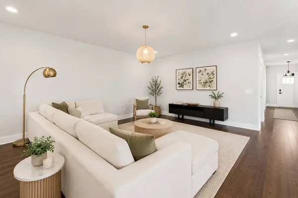 1227 N Avondale Cir, Nashville, TN 37207