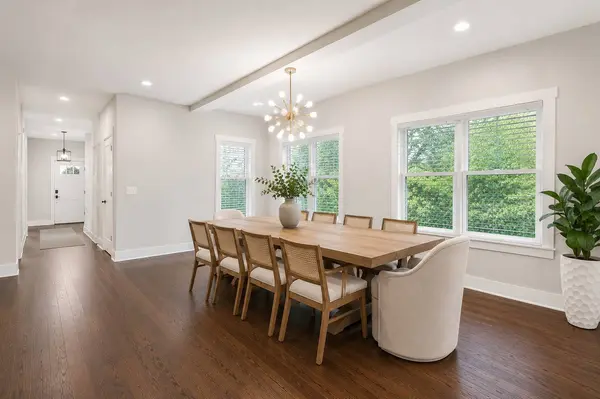 1227 N Avondale Cir, Nashville, TN 37207