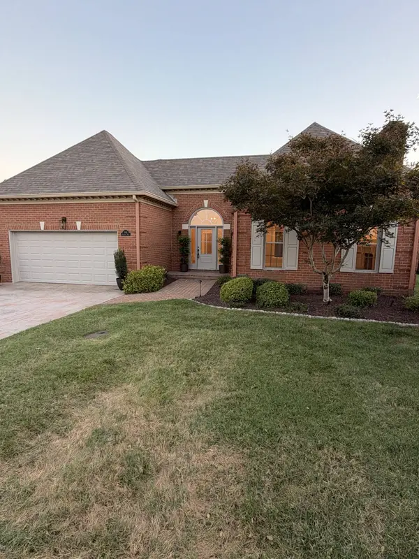 100 Carriage Way