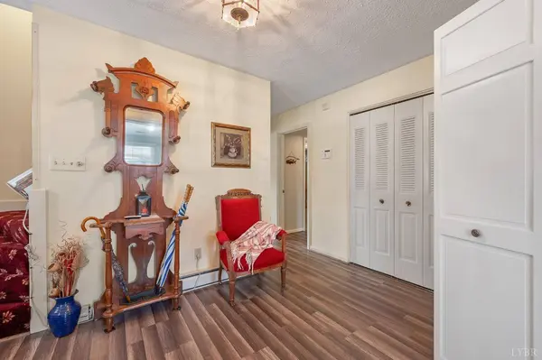 107 Forest Park DR, Forest, VA 24551