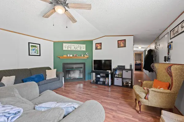 7515 New Chapel RD, Spout Spring, VA 24593