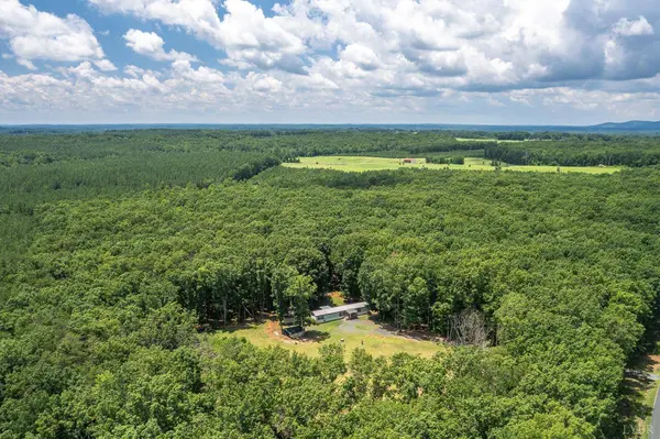 7515 New Chapel RD, Spout Spring, VA 24593