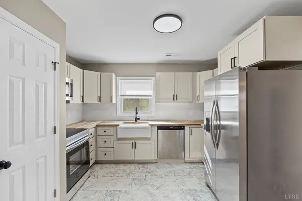 109 Carnell LN, Lynchburg, VA 24504